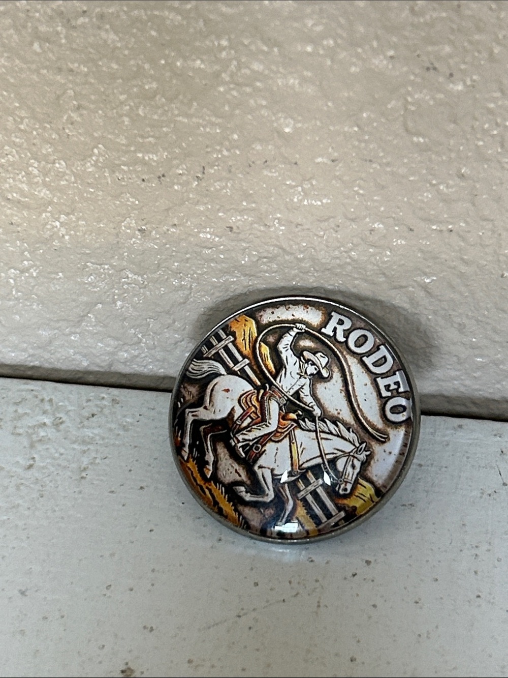 WESTERN Rodeo Roping Cowboy Enamel Pin - Picture 5 of 6